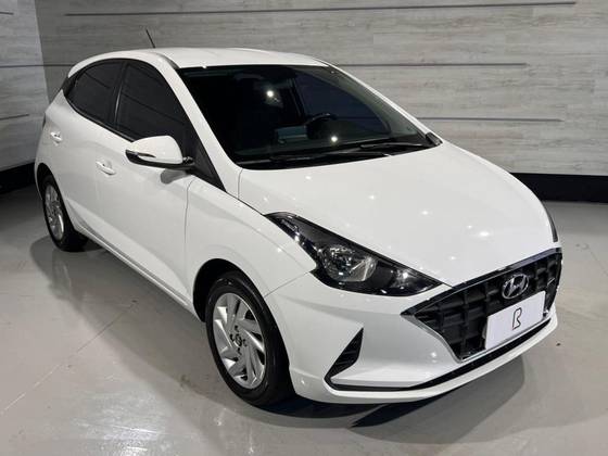 HYUNDAI HB20 1.0 12V FLEX EVOLUTION MANUAL HYUNDAI HB20 1.0 12V FLEX EVOLUTION MANUAL